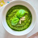 Foto della ricetta di Pesto di basilico e pinoli, con aglio, pecorino Sardo, GranCampidano o Parmigiano Reggiano e olio extravergine di oliva